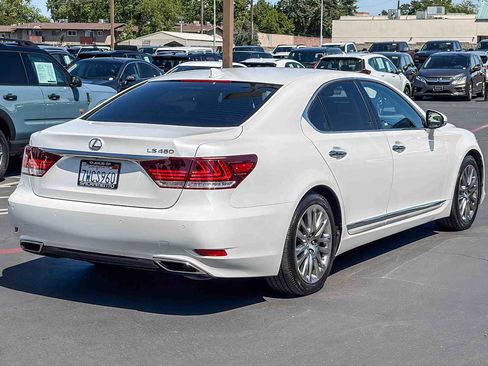 Used 2017 Lexus LS 460 w/ Comfort Package RWD image 4