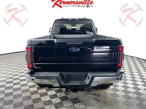 Used 2022 Ford F350 XLT w/ XLT Premium Package image 6