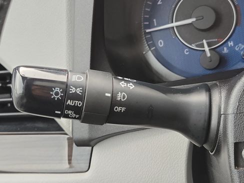 Certified 2020 Toyota Sienna XLE FWD image 29