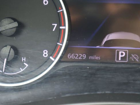 Used 2024 Nissan Sentra SV FWD image 10