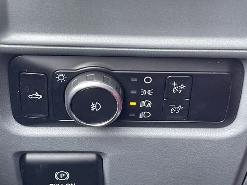 Used 2023 Ford F150 XLT image 32