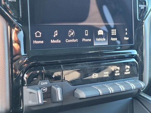 New 2026 RAM 2500 Big Horn AWD/4WD image 15