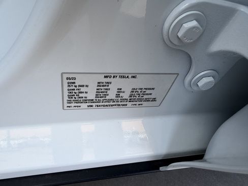 Used 2023 Tesla Model Y Long Range AWD/4WD image 48