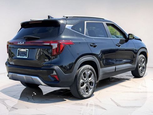 Used 2024 Kia Seltos S image 3
