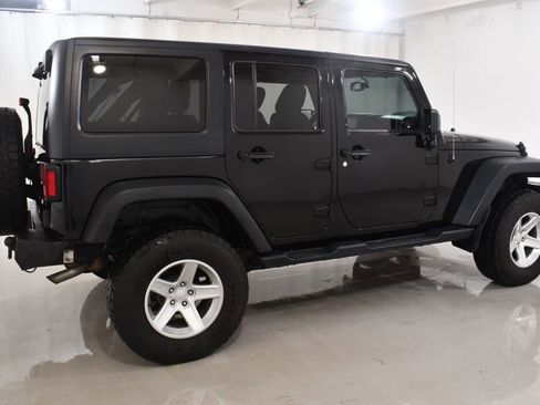 Used 2018 Jeep Wrangler Unlimited Sport S AWD/4WD image 11
