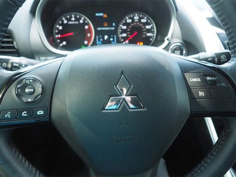 Used 2023 Mitsubishi Eclipse Cross SE image 15