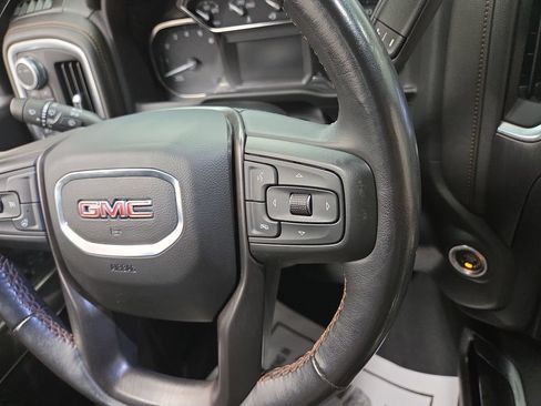 Used 2023 GMC Sierra 2500 AT4 AWD/4WD image 17
