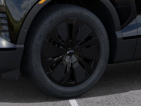 New 2025 Chevrolet Blazer EV LT w/ Midnight/Sport Edition AWD/4WD image 9