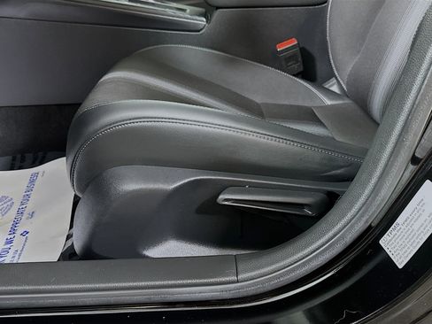 Used 2023 Honda Civic Sport image 18