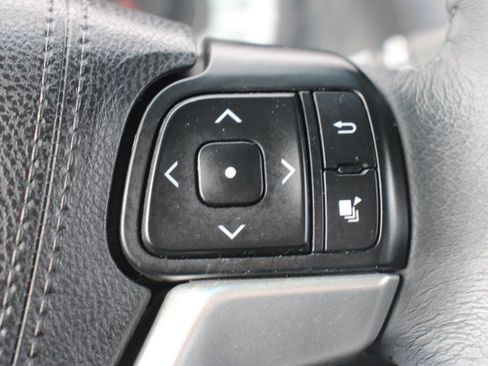 Used 2017 Toyota Sienna SE Premium image 27