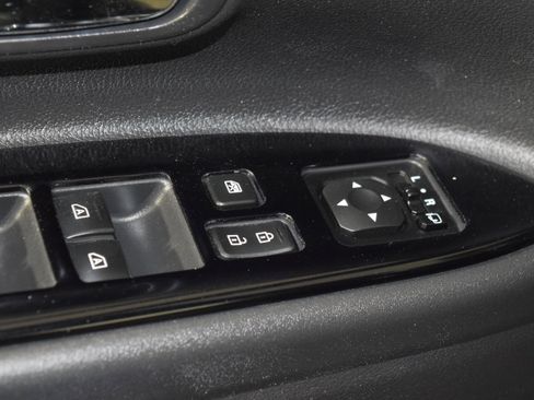 Used 2020 Mitsubishi Outlander LE image 32