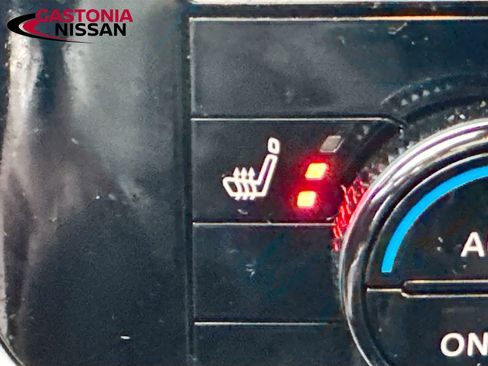 Used 2023 Nissan Rogue Platinum image 25