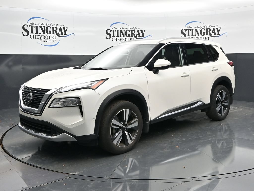 Used 2022 Nissan Rogue Platinum w/ Head-Up Display Package AWD/4WD image 3