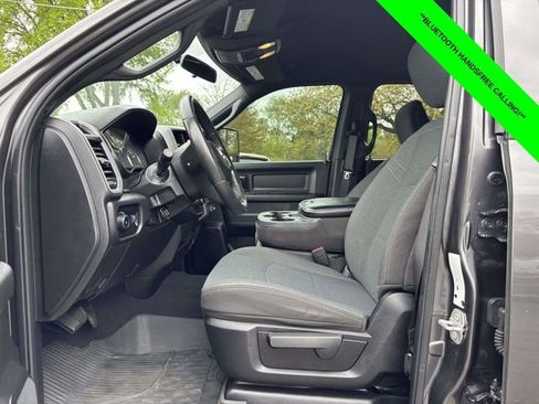 Used 2024 RAM 2500 Tradesman w/ Chrome Appearance Group AWD/4WD image 3