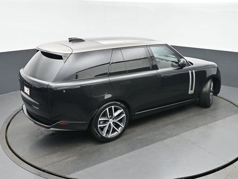 Used 2024 Land Rover Range Rover SE image 36