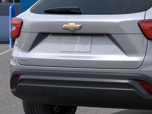 New 2026 Chevrolet Trax LS FWD image 38