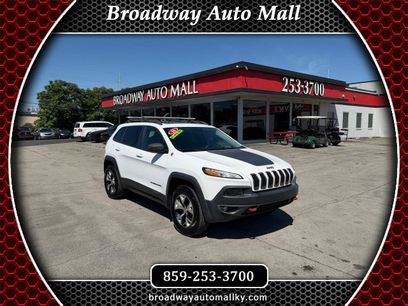 Used 2016 Jeep Cherokee Trailhawk w/ Comfort/Convenience Group