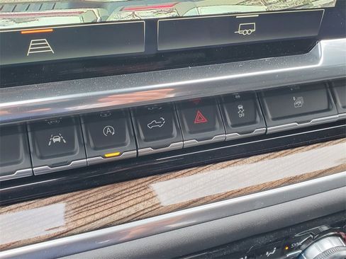 New 2026 GMC Sierra 1500 Elevation image 22