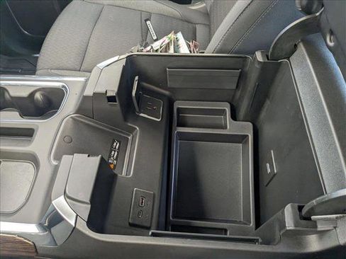 New 2025 GMC Sierra 1500 Elevation image 12