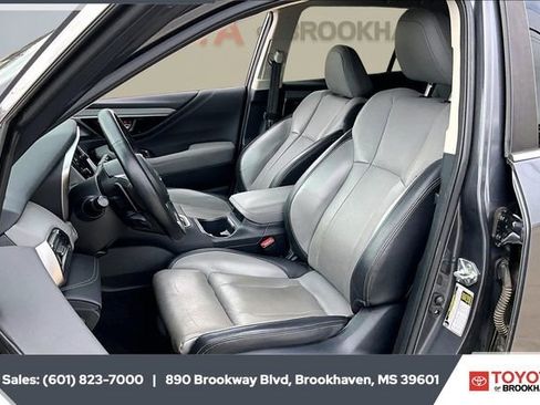 Used 2021 Subaru Outback Limited image 18