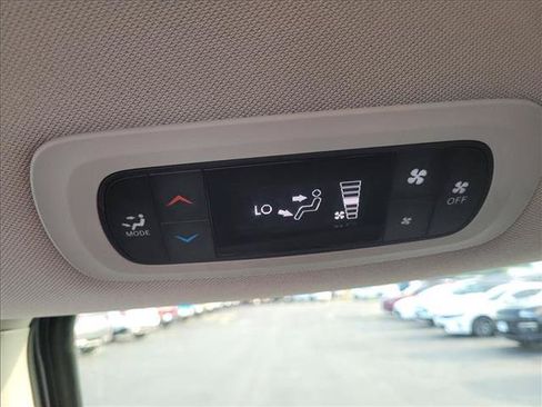 Used 2023 Chrysler Voyager LX FWD image 11