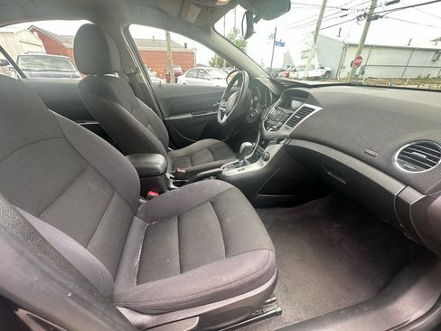 Used 2014 Chevrolet Cruze LT FWD image 13