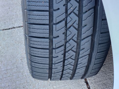 Used 2024 Lexus ES 350 w/ Premium Package image 11