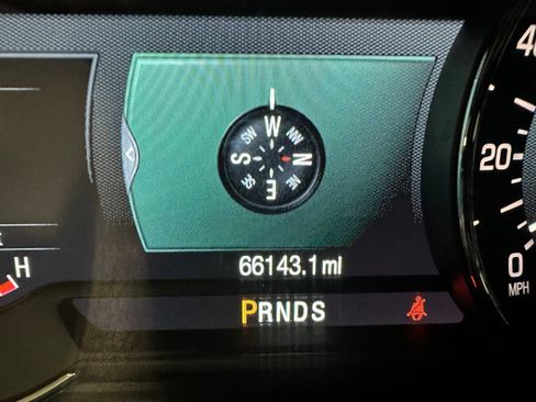 Used 2016 Lincoln MKX Reserve w/ Driver Assistance Package image 27