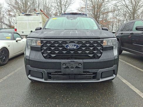 Used 2025 Ford Maverick XLT w/ XLT Luxury Package image 2