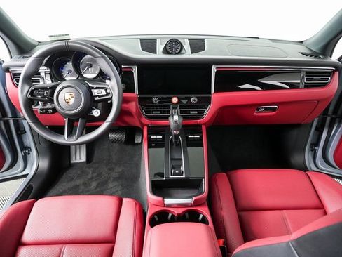 New 2026 Porsche Macan Turbo AWD/4WD image 20