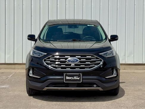 Used 2019 Ford Edge Titanium w/ Equipment Group 301A image 9
