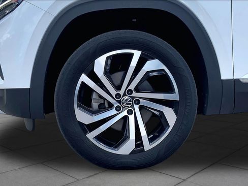 Used 2023 Volkswagen Atlas SEL AWD/4WD image 11