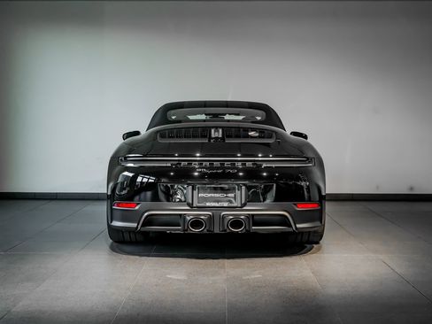 Used 2026 Porsche 911 Carrera GTS image 6