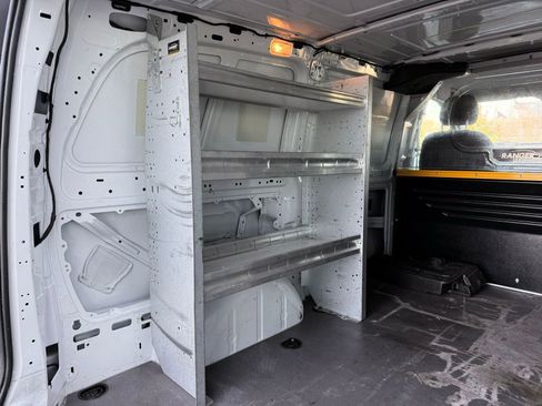 Used 2018 Mercedes-Benz Metris image 27