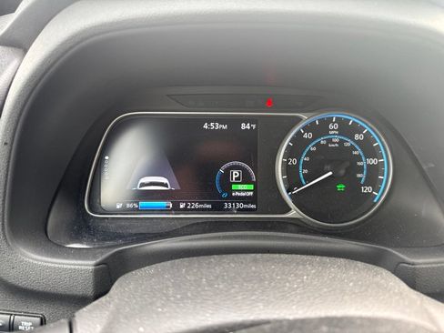 Used 2022 Nissan Leaf SV Plus FWD image 6