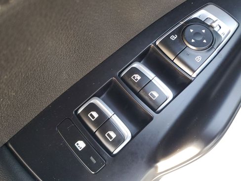 Used 2023 Kia K5 GT-Line image 19