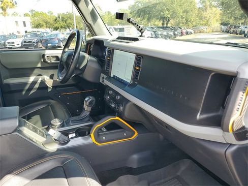 Used 2023 Ford Bronco Badlands image 33