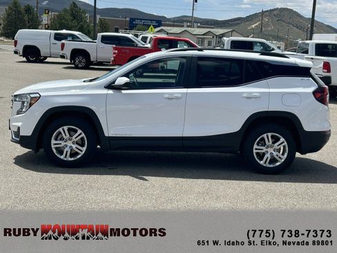 Used 2022 GMC Terrain SLE w/ Driver Convenience Package AWD/4WD image 4