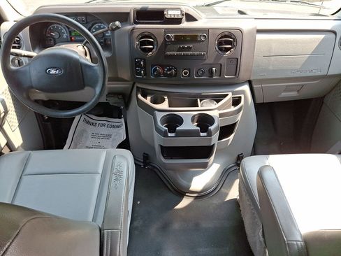Used 2011 Ford E-350 and Econoline 350 XL w/ PWR Windows & Locks Group RWD image 10