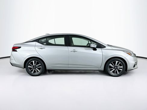 Used 2021 Nissan Versa SV FWD image 10