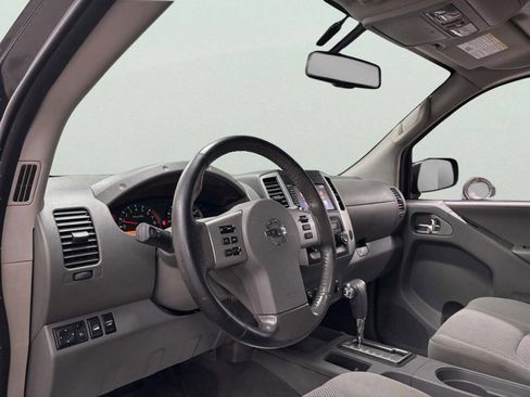 Used 2019 Nissan Frontier SV w/ Value Truck Package image 11