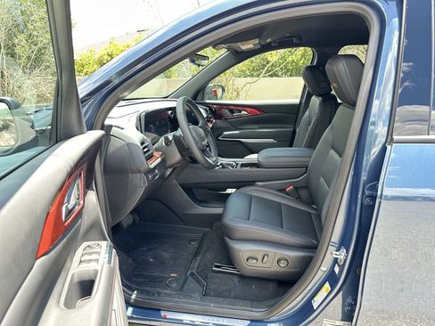 New 2026 Chevrolet Traverse Z71 AWD/4WD image 2