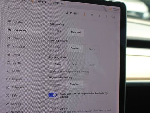 Used 2018 Tesla Model 3 Mid Range RWD image 13