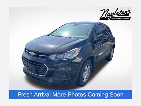 Used 2020 Chevrolet Trax LS w/ Tint and Cruise Package FWD image 1