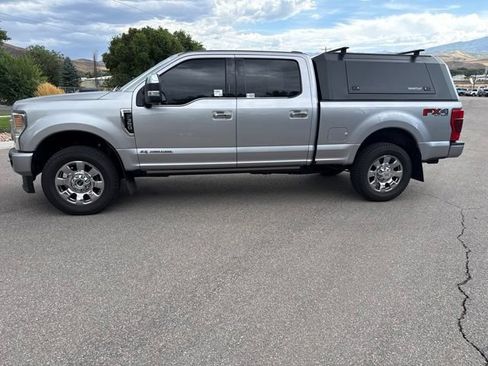 Used 2020 Ford F350 Platinum w/ FX4 Off-Road Package AWD/4WD image 3
