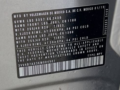 Used 2019 Volkswagen Tiguan SEL Premium R-Line w/ 3rd Row Seat Package AWD/4WD image 11