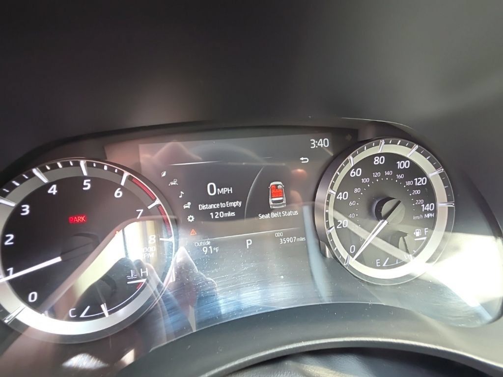 Used 2023 Toyota Highlander XLE AWD/4WD image 19