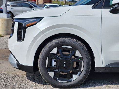 New 2026 Kia Carnival EX image 5