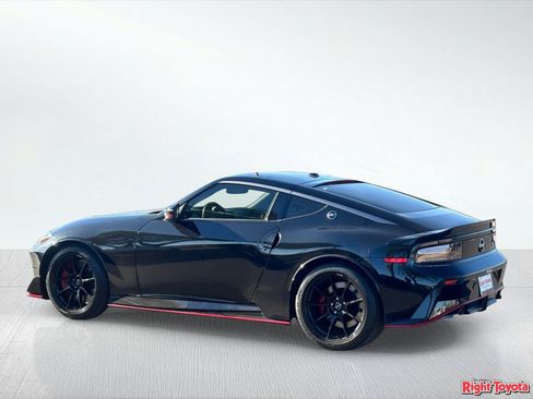 Used 2024 Nissan Z NISMO w/ Floor Mat Package RWD image 4