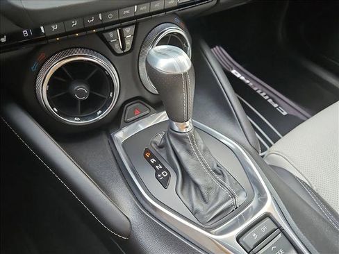 Used 2018 Chevrolet Camaro LT RWD image 12